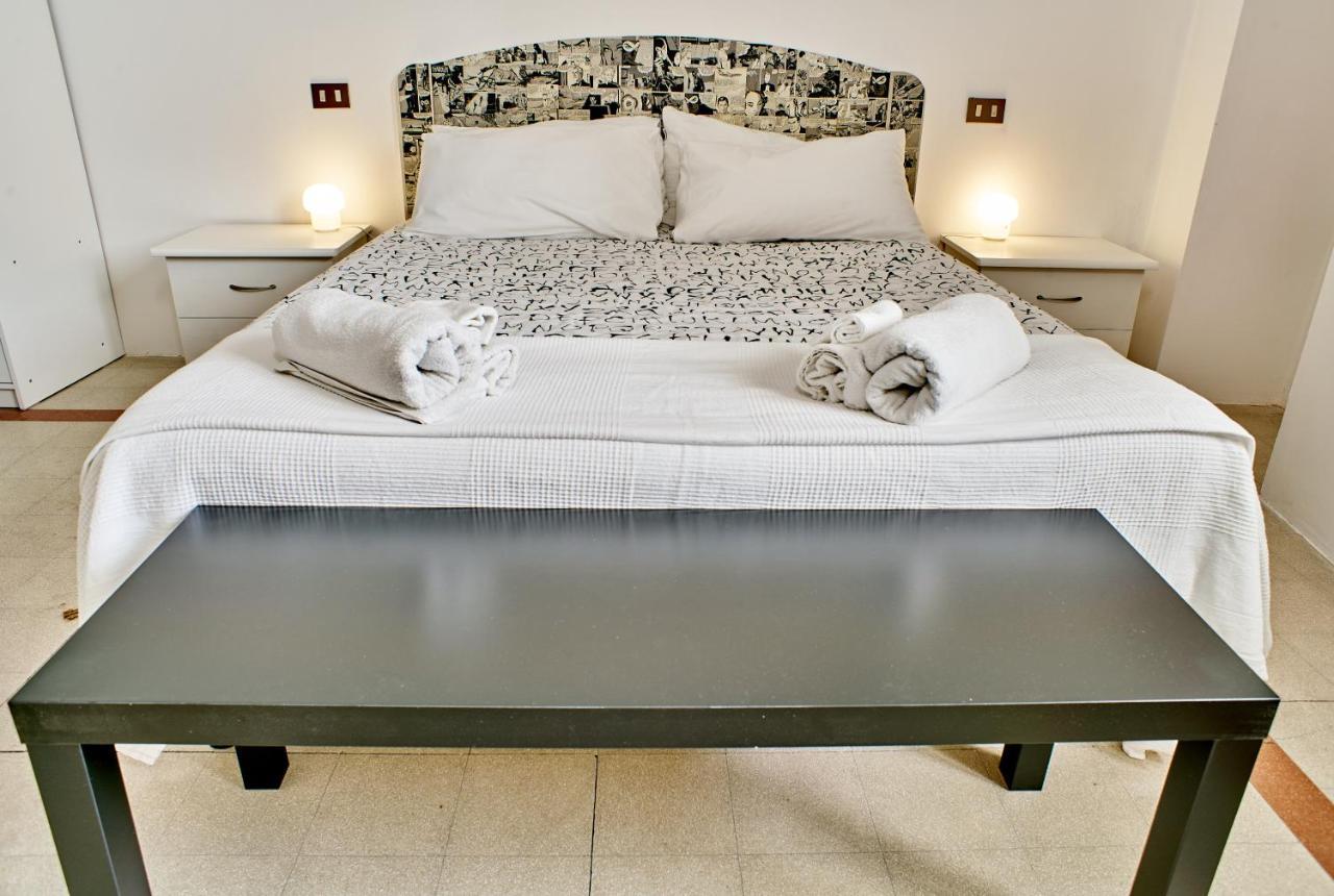 Colorato E Vivace Bilocale Apartment ลุคคา ภายนอก รูปภาพ