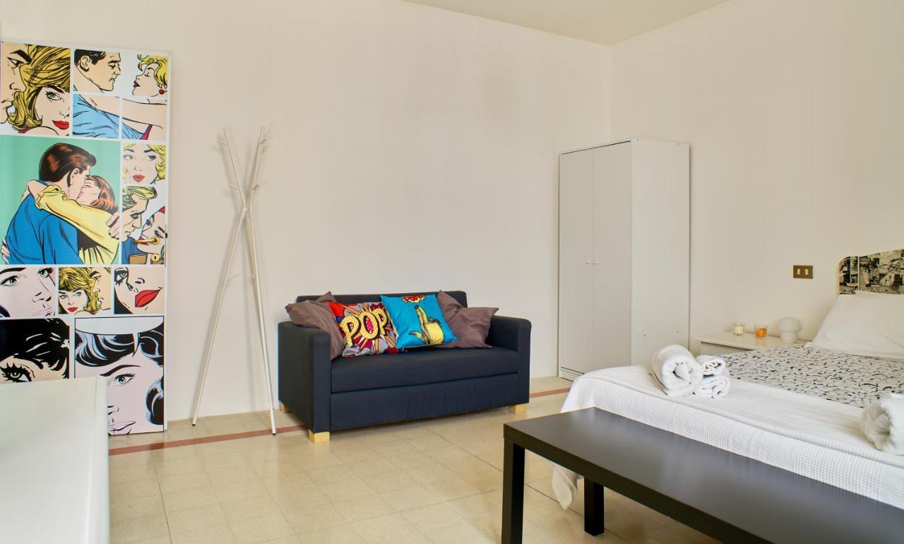 Colorato E Vivace Bilocale Apartment ลุคคา ภายนอก รูปภาพ